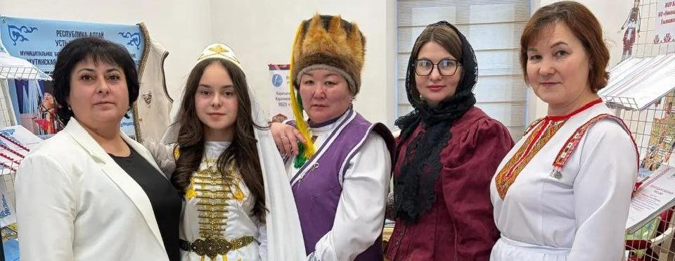 Учитель из Карачаево-Черкесии стала победителем всероссийского конкурса «Учитель-патриот»